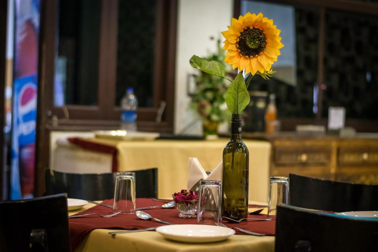 ג'ודפור Shree Mohan Home Stay- A Heritage Home מראה חיצוני תמונה